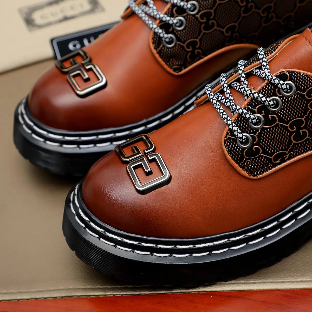Men's shoes 💰420 💰💰🎩🎩[GUCCI] Counter 1:1⬆️original reproduction, absolute quality🆗original outsole, high-quality imported rubber, wear-resistant and non-slip, never degummed, upper material: imported first-layer cowhide➕anti-slip rubber outsole, official website material, lining material: water-dyed 🐂 leather lining, 2 colors optional! Code number 38-44 (45. Customized) 0